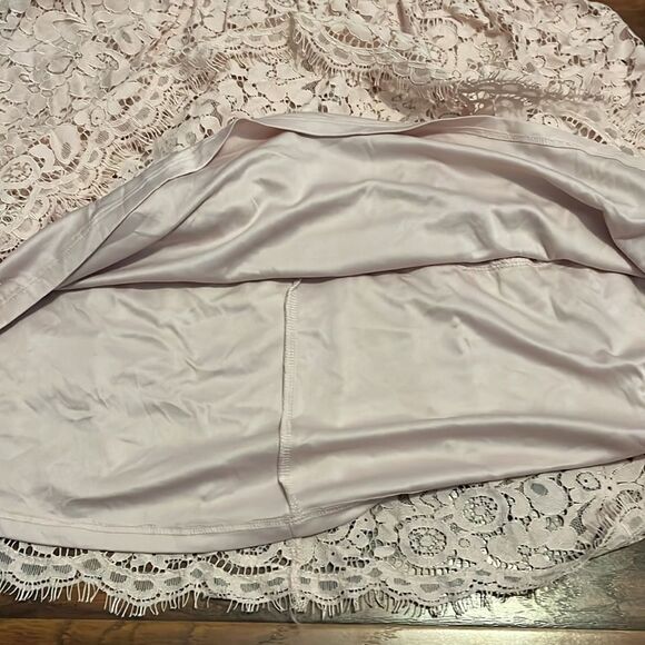 Express Pink Lace Tiered Style Dress Feminine Contemporary Boho Cottage Core - Picture 14 of 16